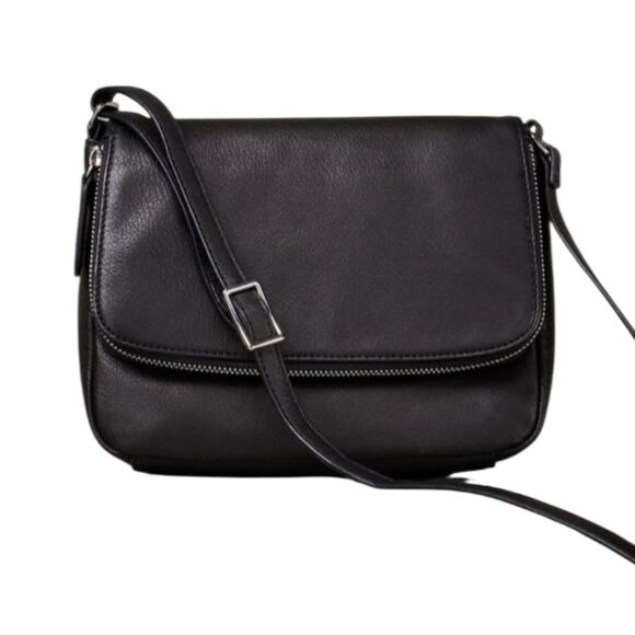 margot preston soft black genuine pebbled leather flap over crossbody bag - Picture 1 of 10